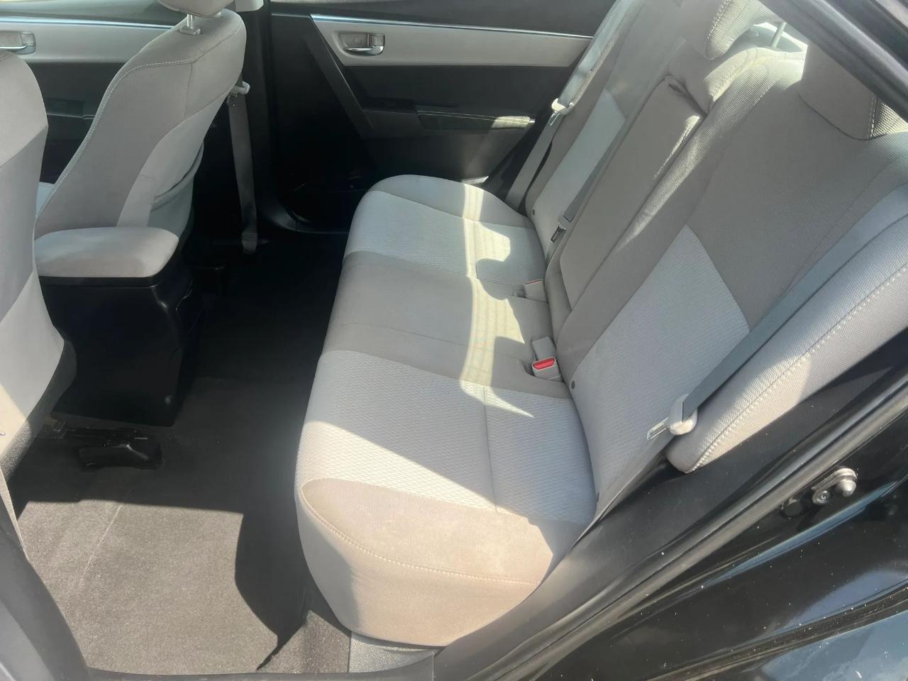 Toyota Corolla 4dr Sdn Auto LE (Natl) 2016