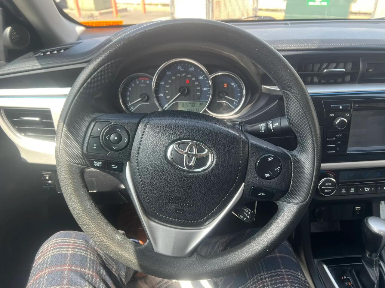 Toyota Corolla 4dr Sdn Auto LE (Natl) 2016