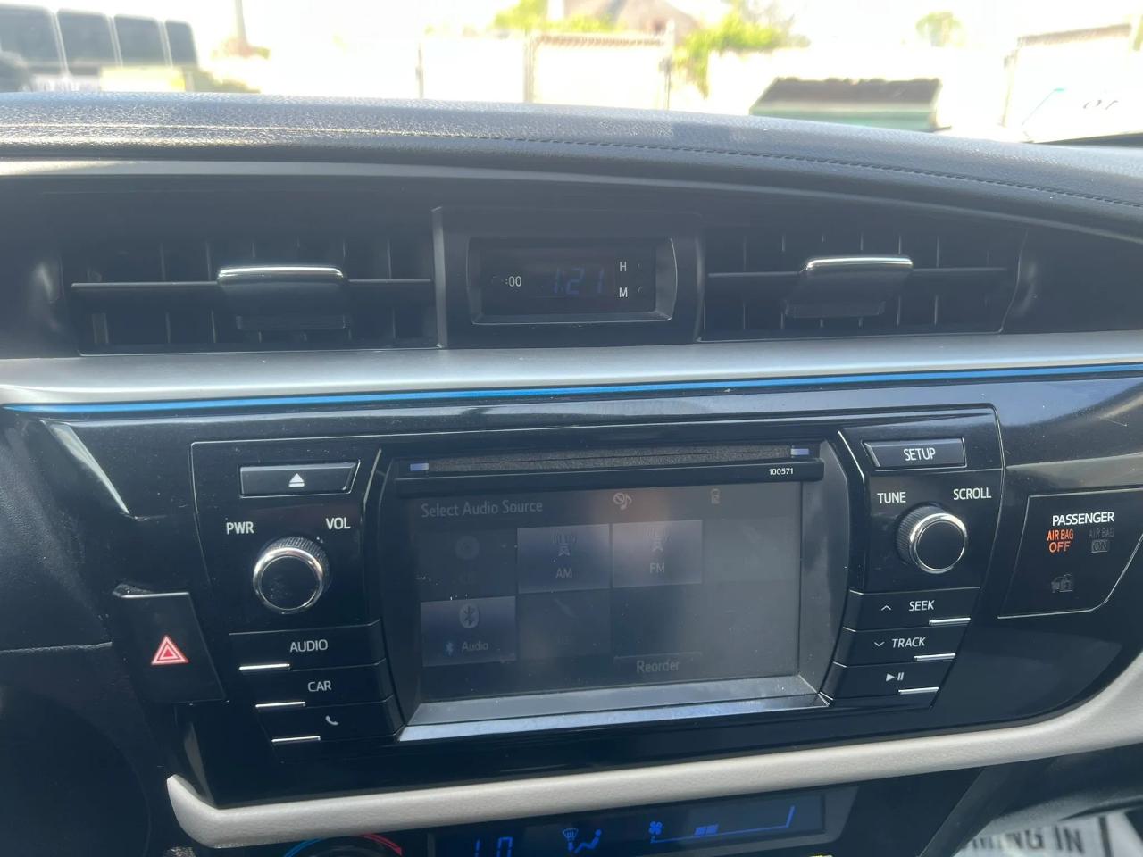 Toyota Corolla 4dr Sdn Auto LE (Natl) 2016