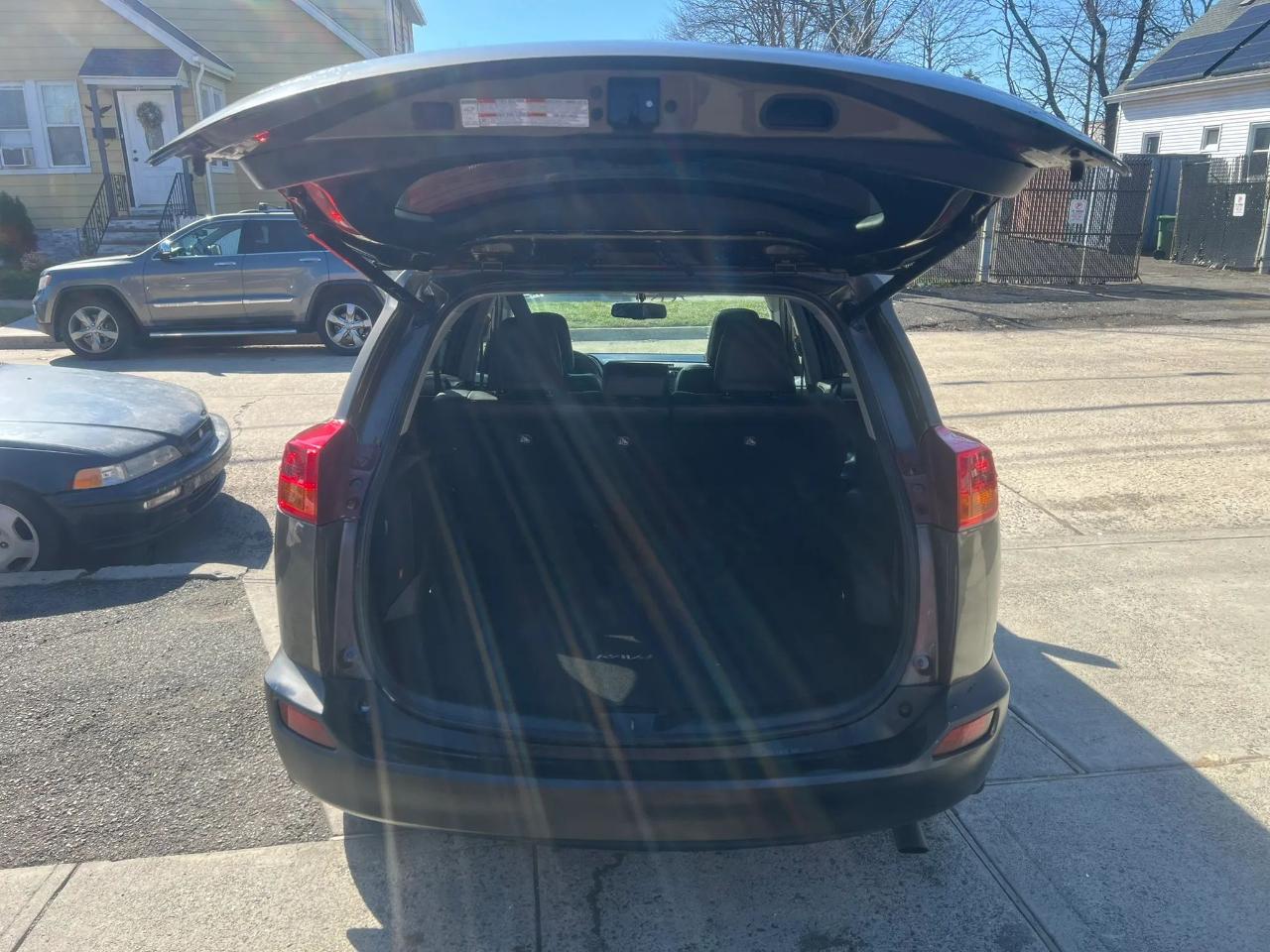 Toyota RAV4 AWD 4dr Limited (Natl) 2014