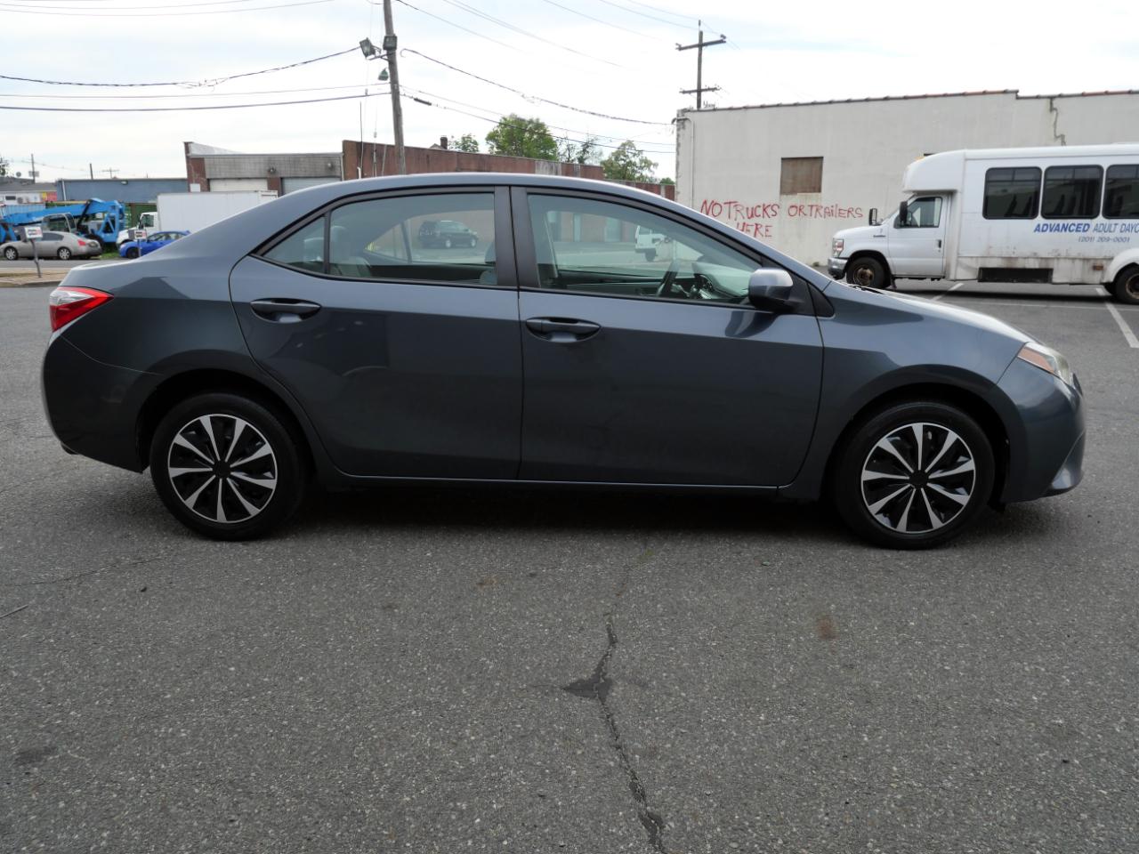 Toyota Corolla 4dr Sdn CVT LE Premium (Natl) 2014