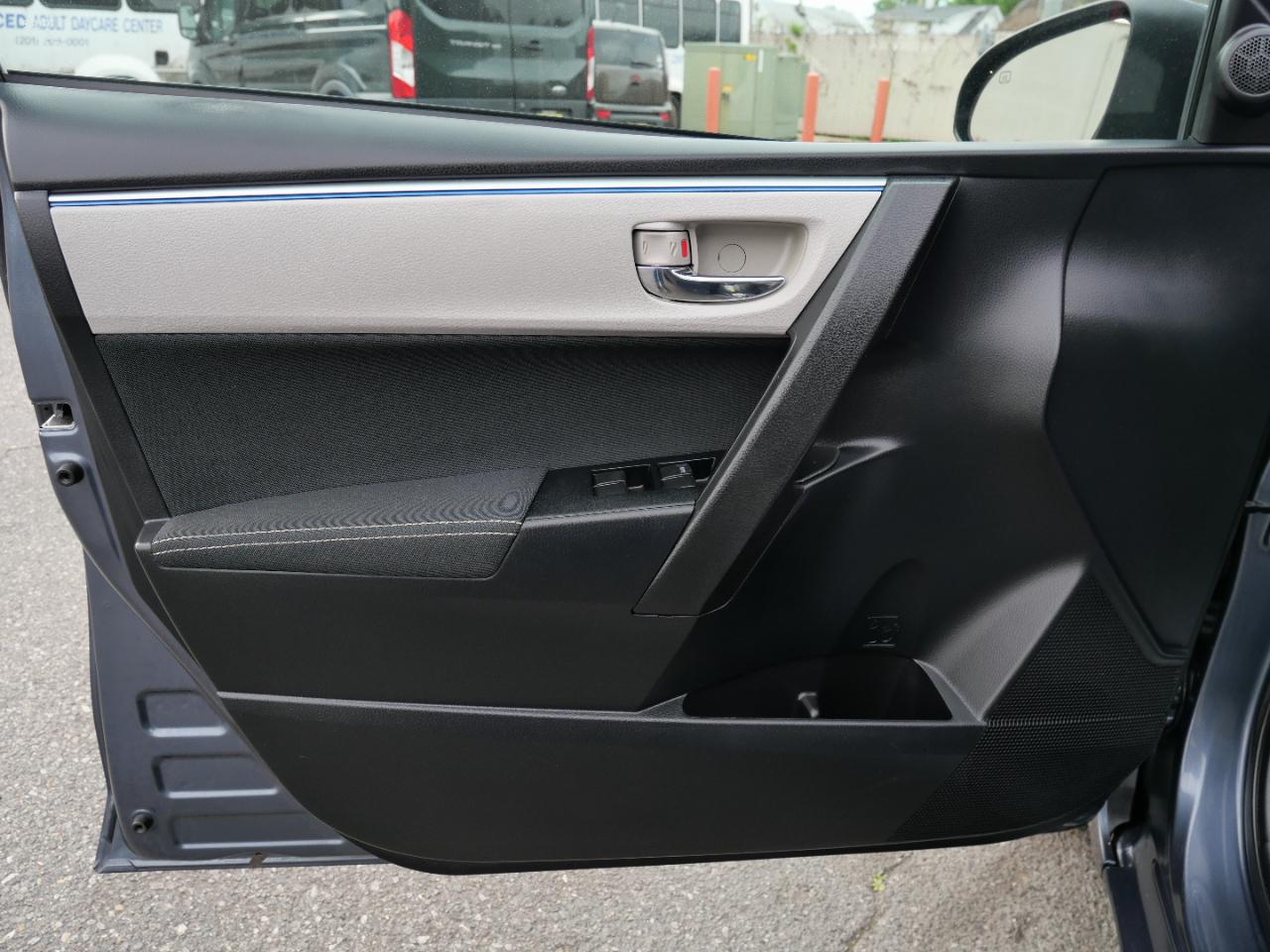 Toyota Corolla 4dr Sdn CVT LE Premium (Natl) 2014