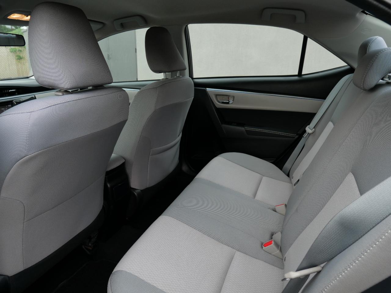 Toyota Corolla 4dr Sdn CVT LE Premium (Natl) 2014