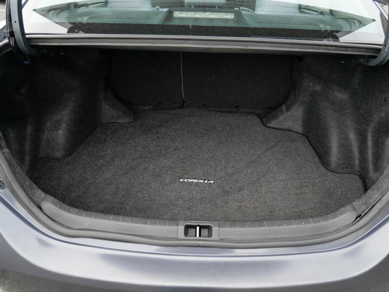 Toyota Corolla 4dr Sdn CVT LE Premium (Natl) 2014