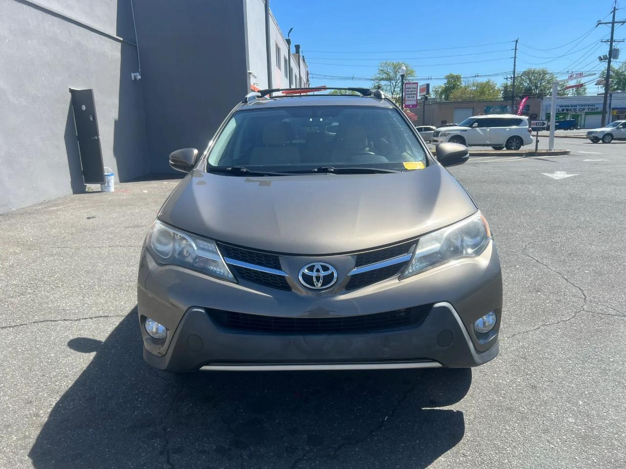 Toyota RAV4 FWD 4dr XLE (Natl) 2013