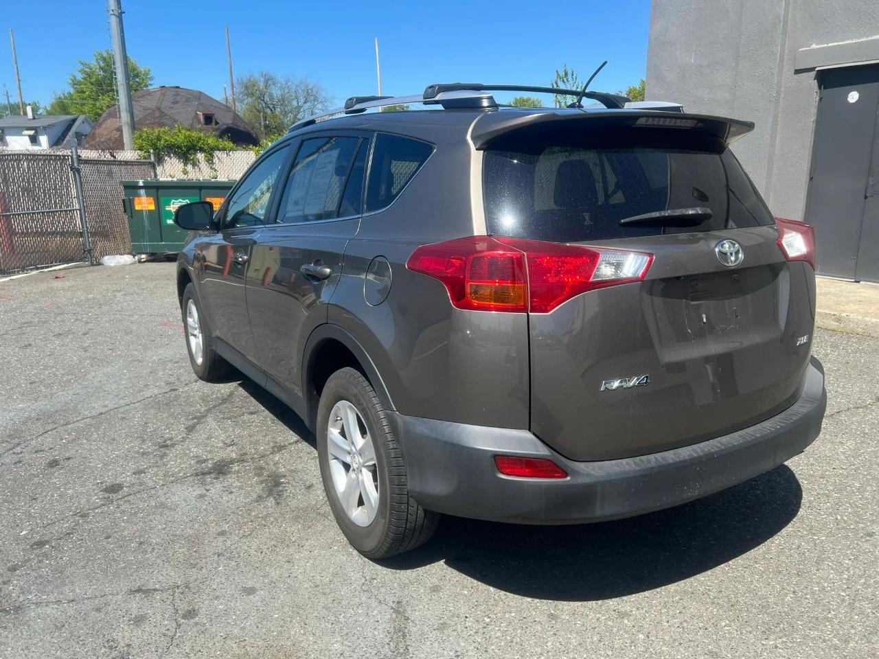 Toyota RAV4 FWD 4dr XLE (Natl) 2013