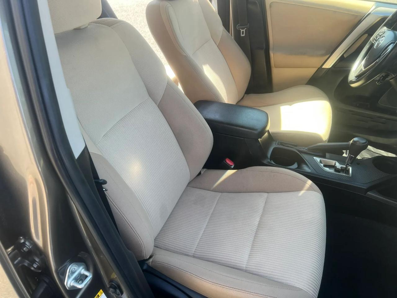 Toyota RAV4 FWD 4dr XLE (Natl) 2013