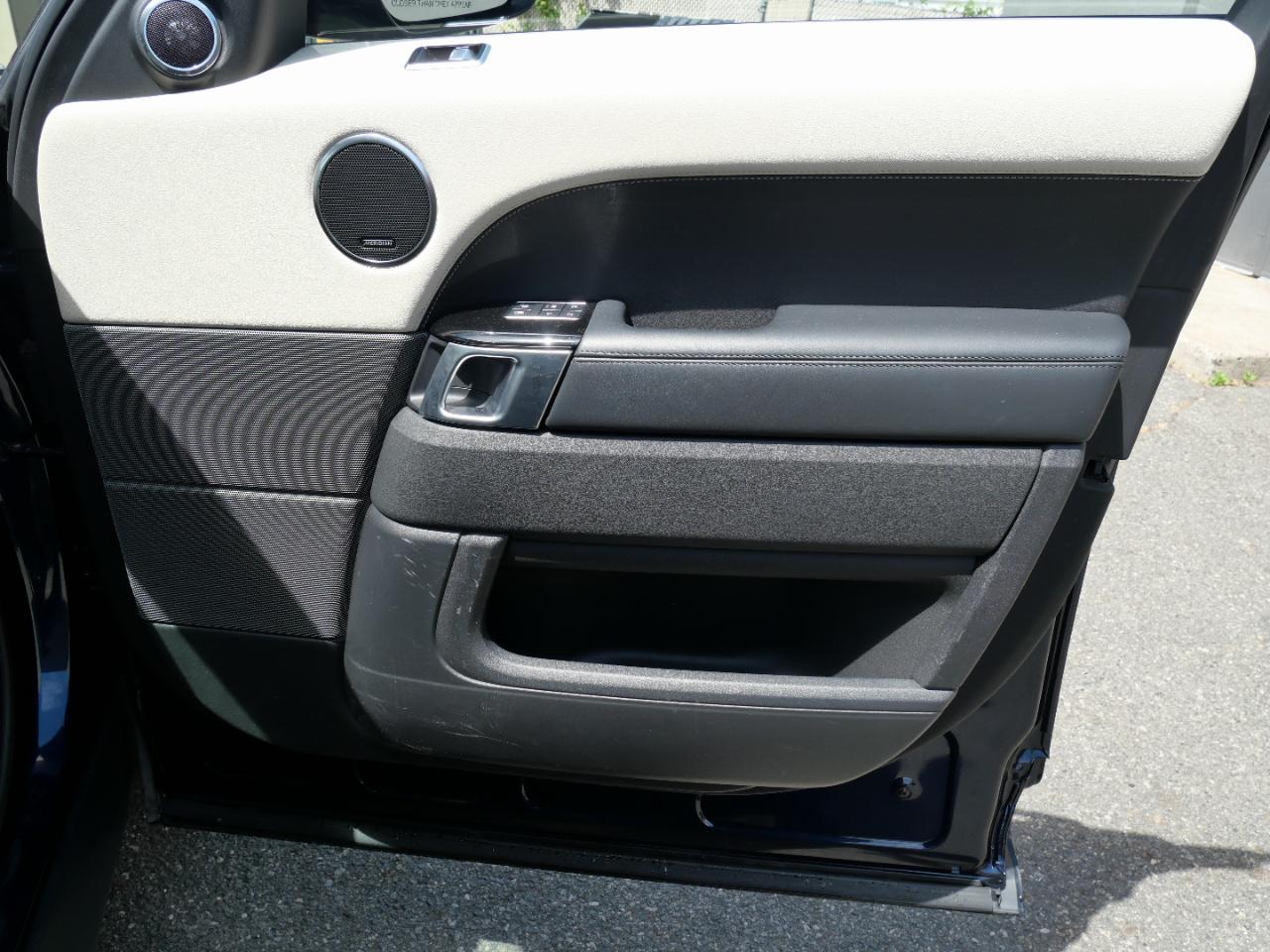 Land Rover Range Rover Sport Turbo i6 MHEV HSE 2020