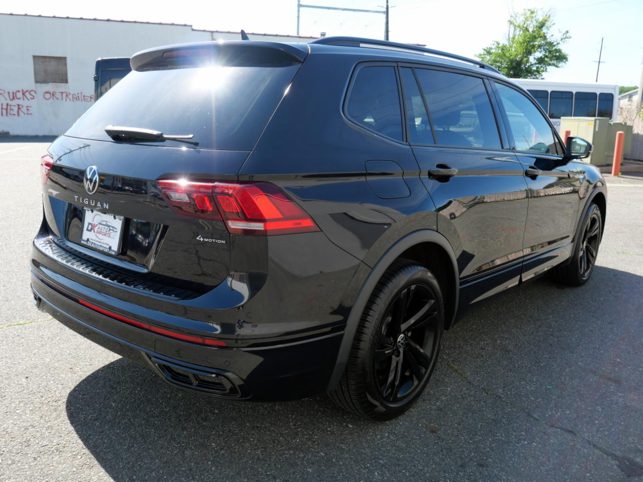 Volkswagen Tiguan 2.0T SE R-Line Black 4MOTION 2023