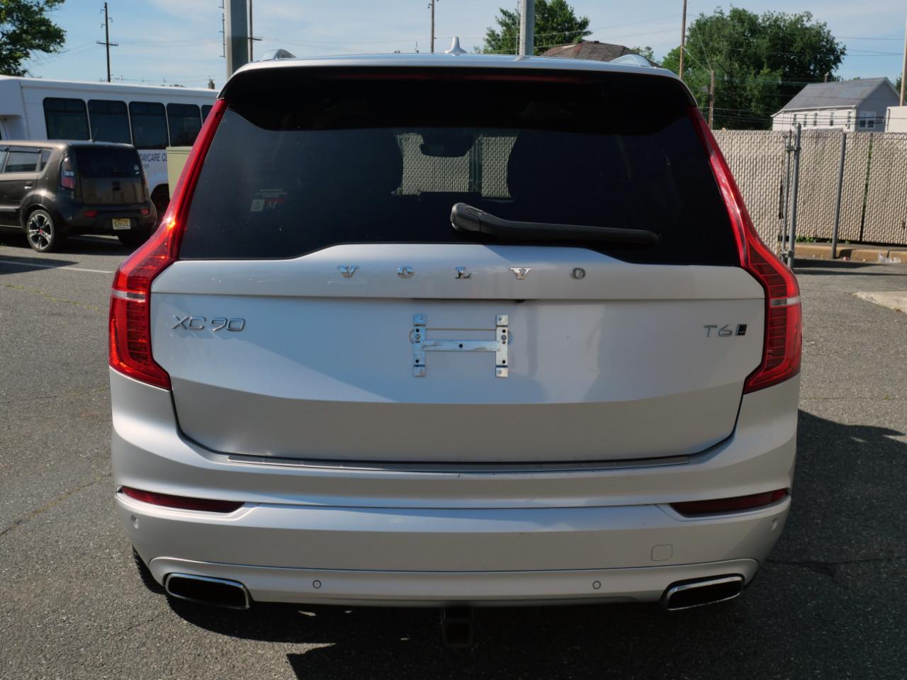 Volvo XC90 T6 AWD Momentum 7 Passenger 2020