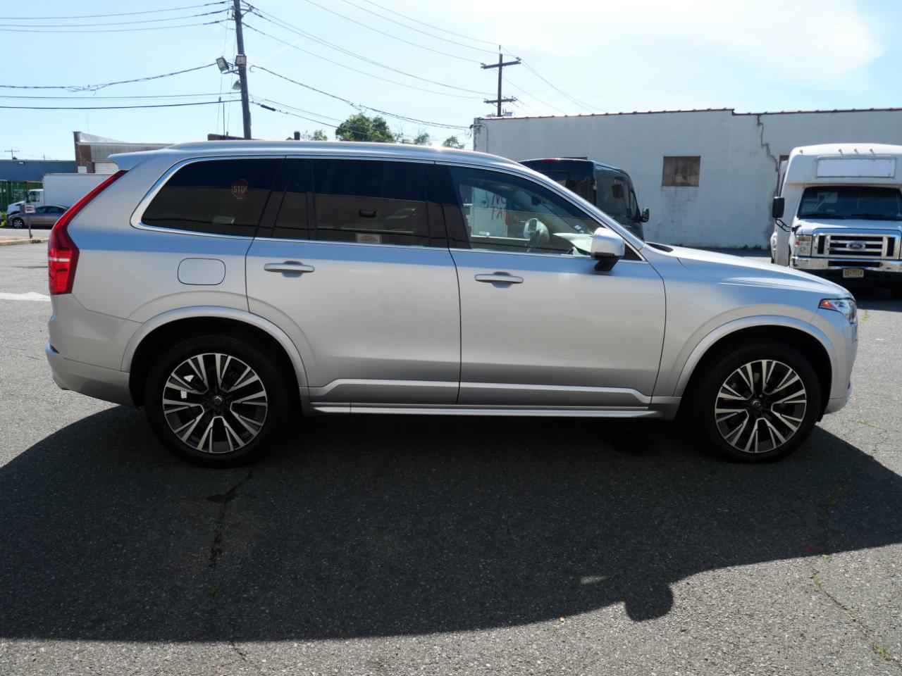 Volvo XC90 T6 AWD Momentum 7 Passenger 2020