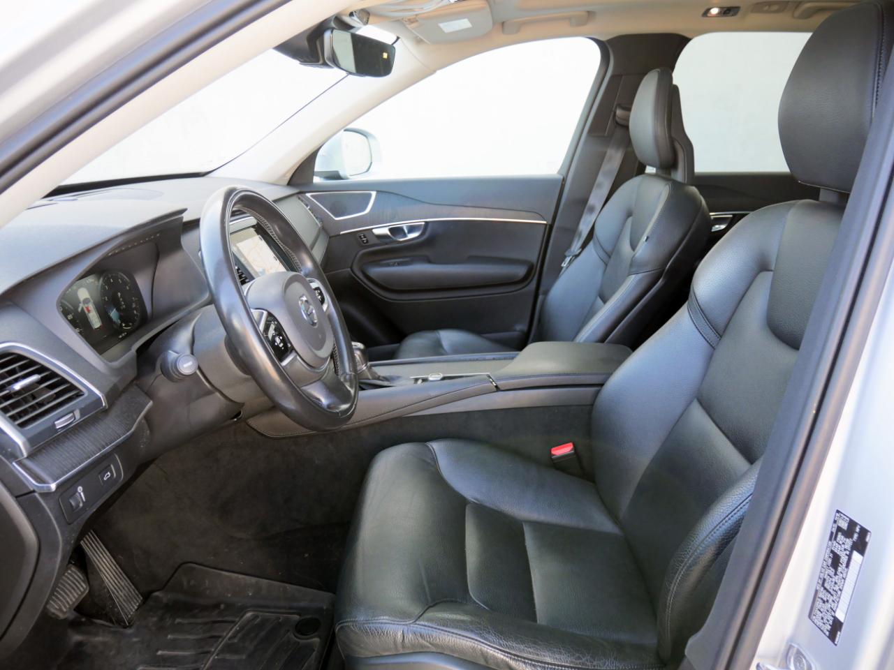 Volvo XC90 T6 AWD Momentum 7 Passenger 2020