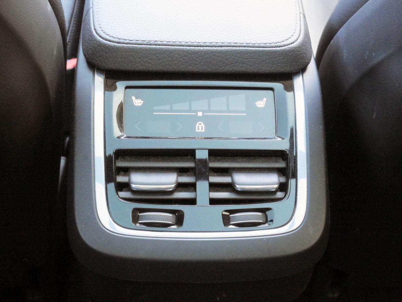 Volvo XC90 T6 AWD Momentum 7 Passenger 2020