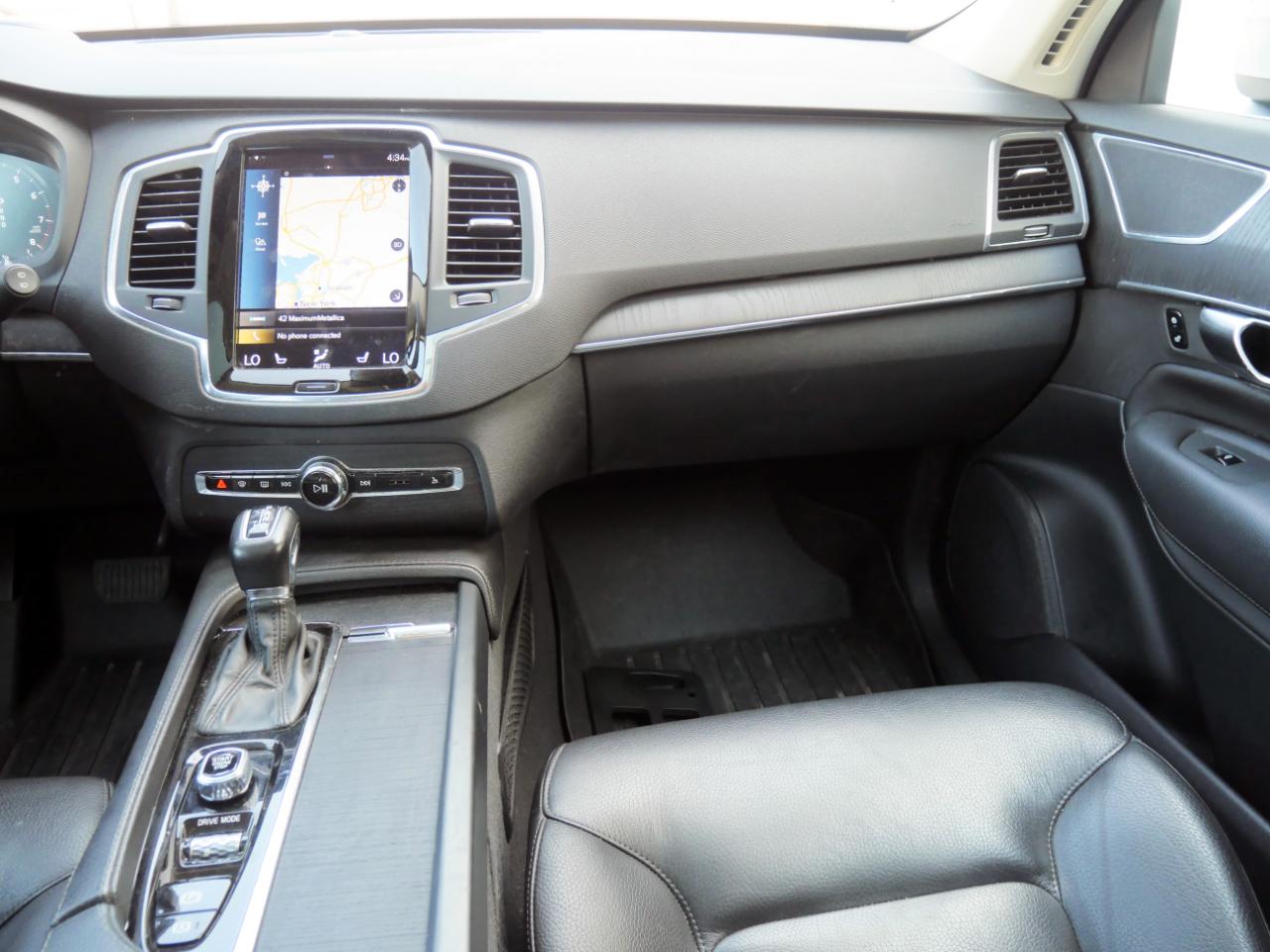 Volvo XC90 T6 AWD Momentum 7 Passenger 2020