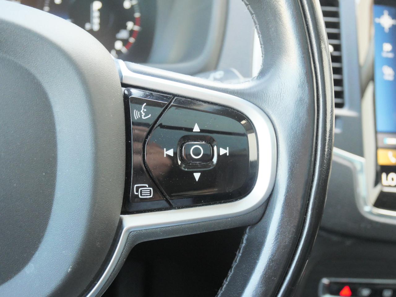 Volvo XC90 T6 AWD Momentum 7 Passenger 2020