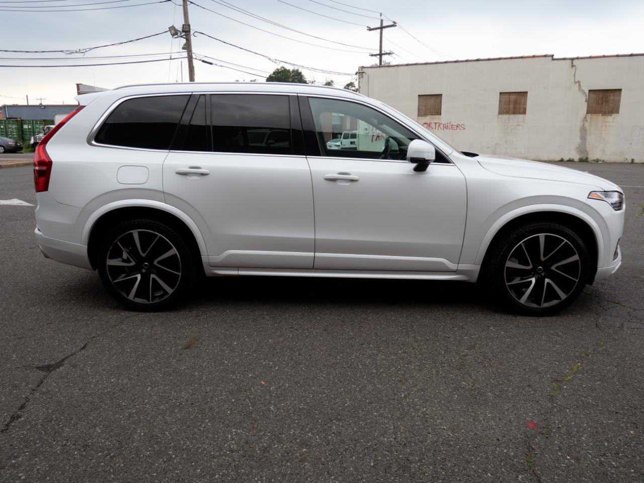 Volvo XC90 T6 AWD Momentum 7 Passenger 2020