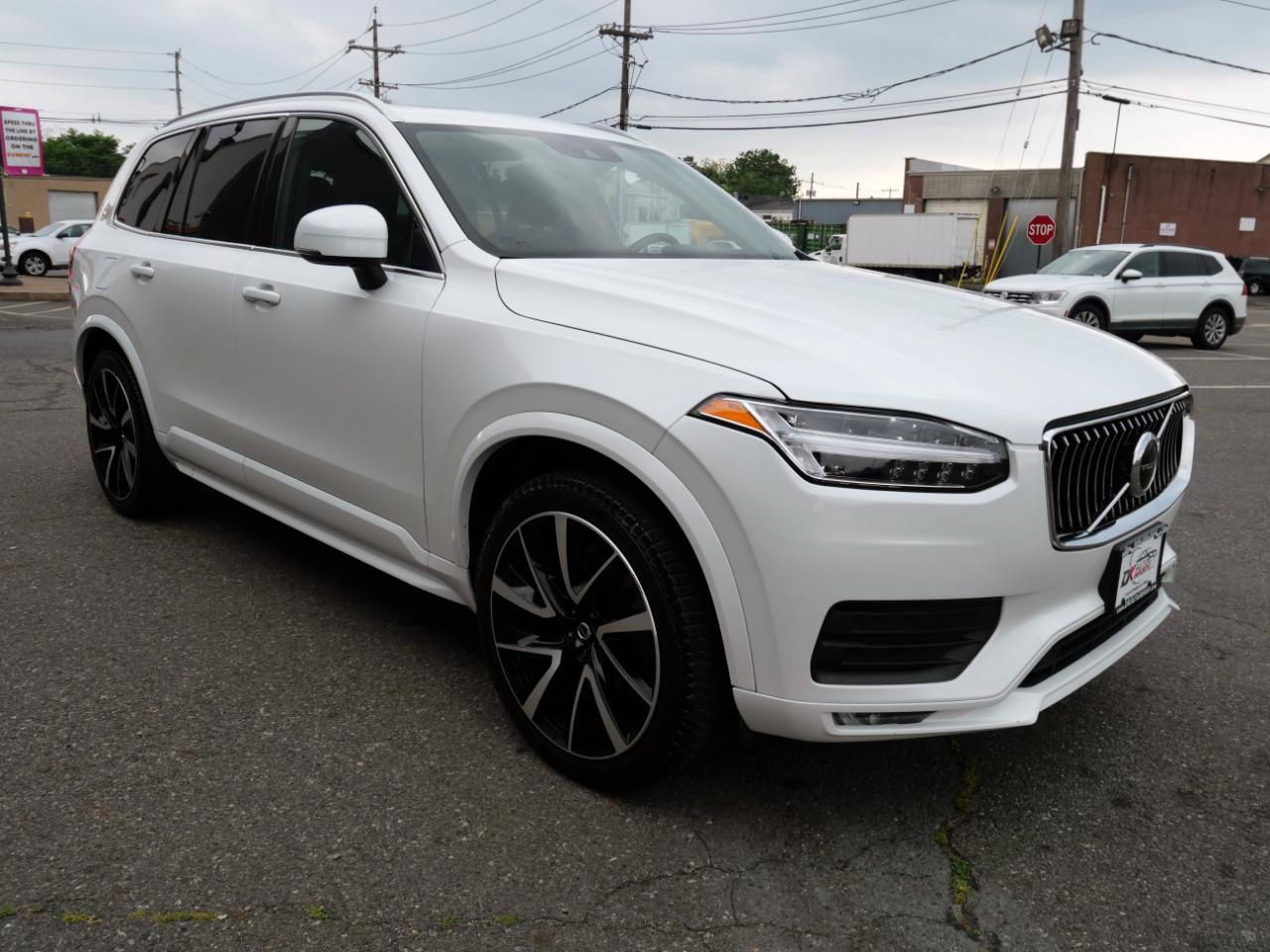 Volvo XC90 T6 AWD Momentum 7 Passenger 2020