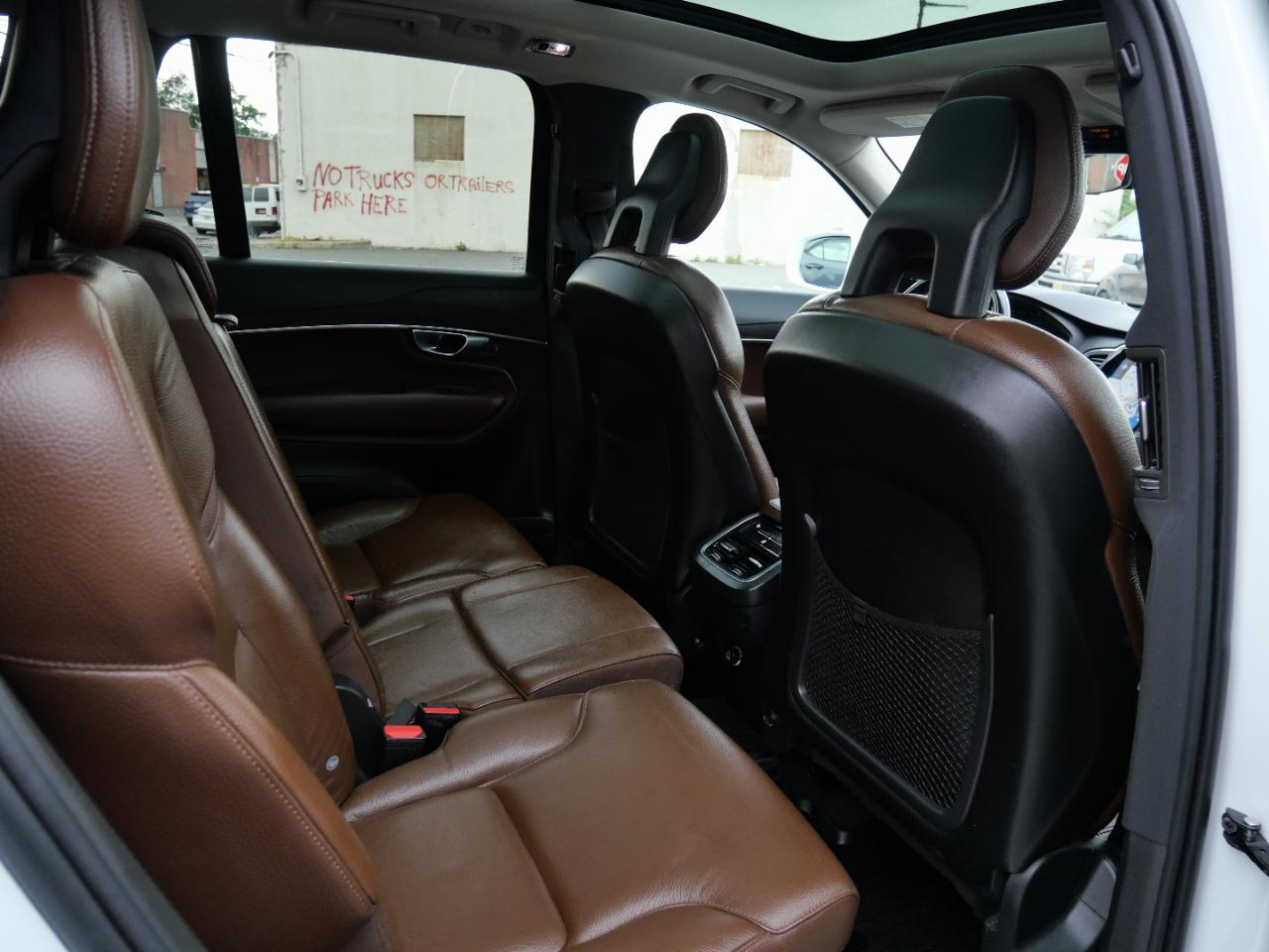 Volvo XC90 T6 AWD Momentum 7 Passenger 2020