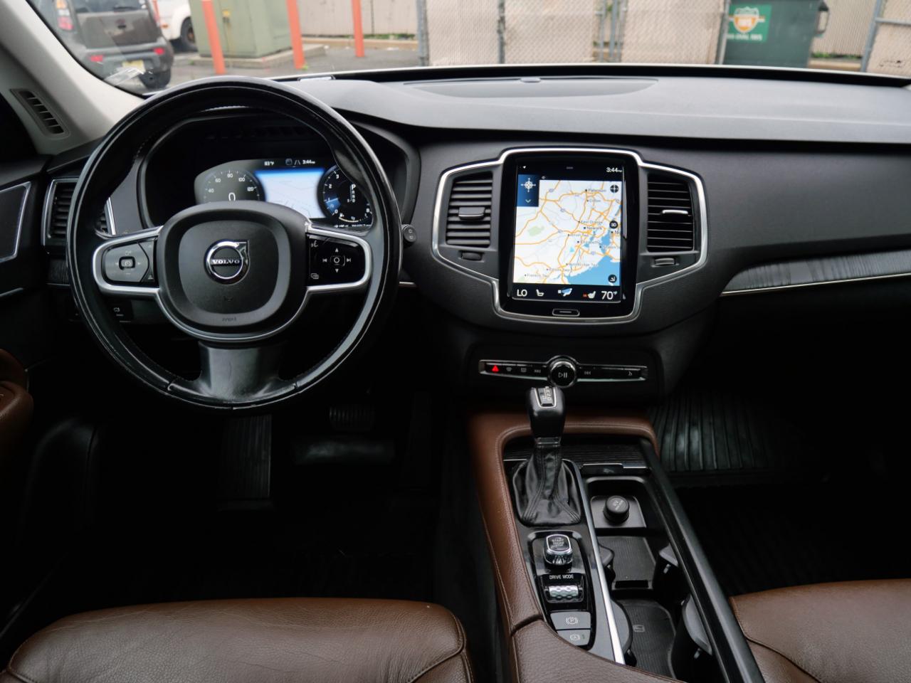 Volvo XC90 T6 AWD Momentum 7 Passenger 2020