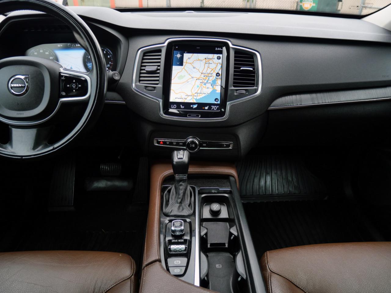 Volvo XC90 T6 AWD Momentum 7 Passenger 2020