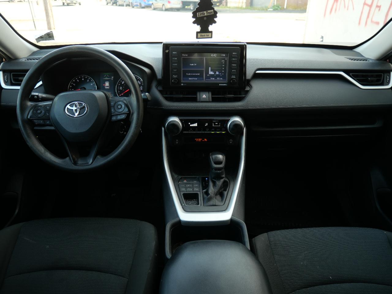 Toyota RAV4 LE AWD (Natl) 2022