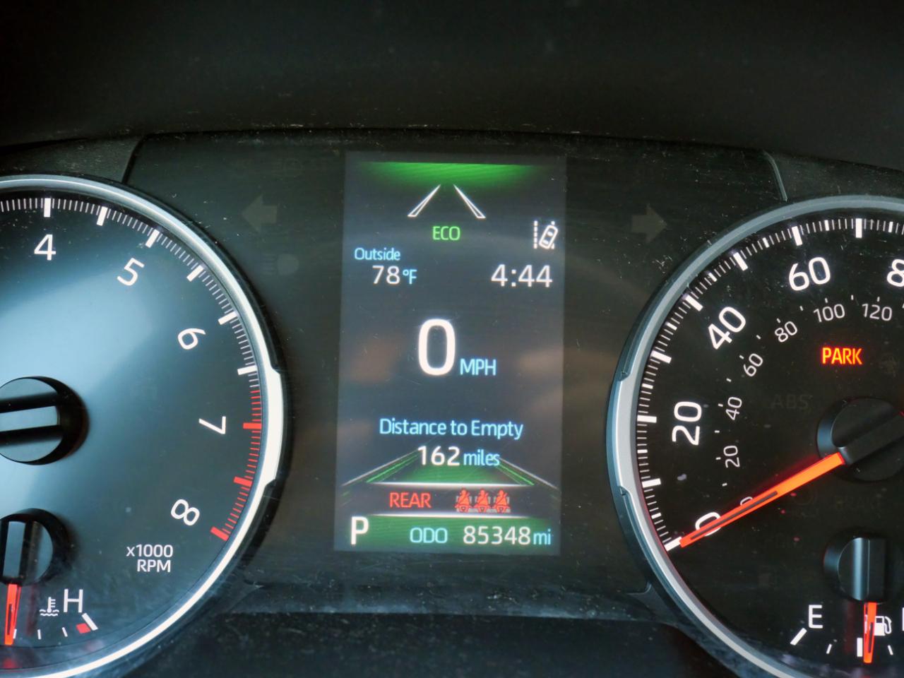 Toyota RAV4 LE AWD (Natl) 2022