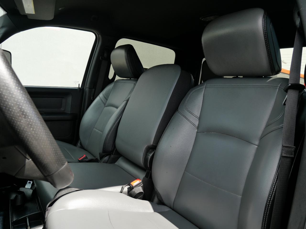 RAM 3500 Tradesman 4x4 Crew Cab 8' Box 2022