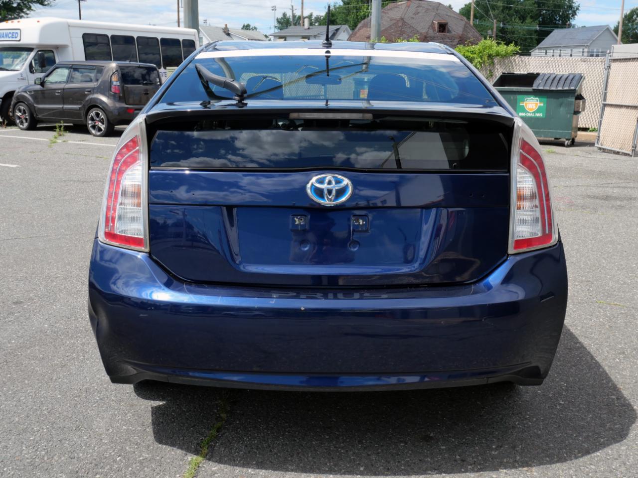 Toyota Prius 5dr HB Three (Natl) 2014