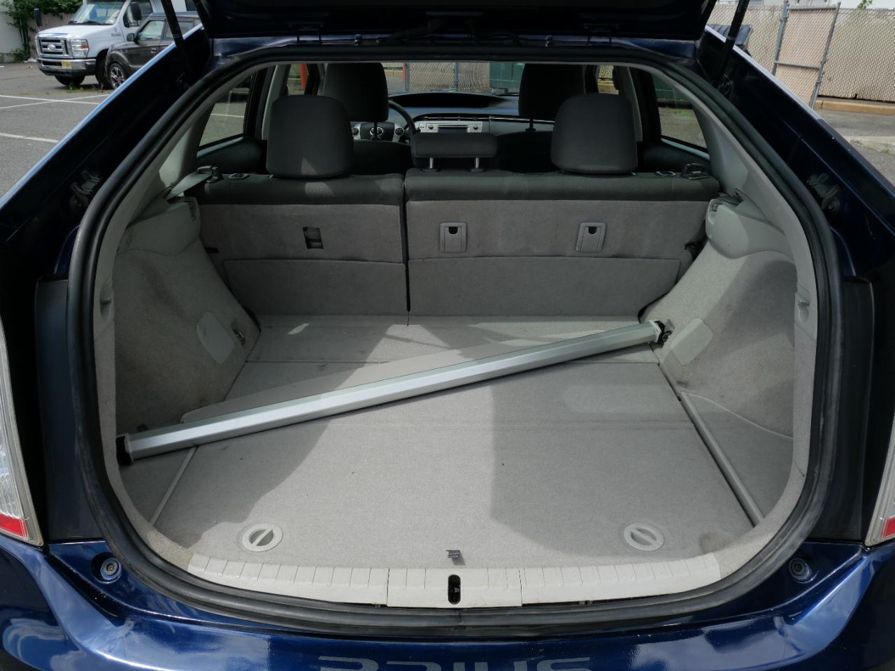 Toyota Prius 5dr HB Three (Natl) 2014