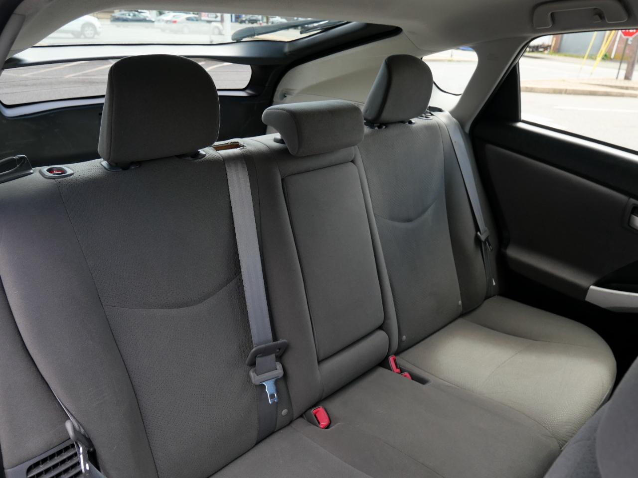 Toyota Prius 5dr HB Three (Natl) 2014