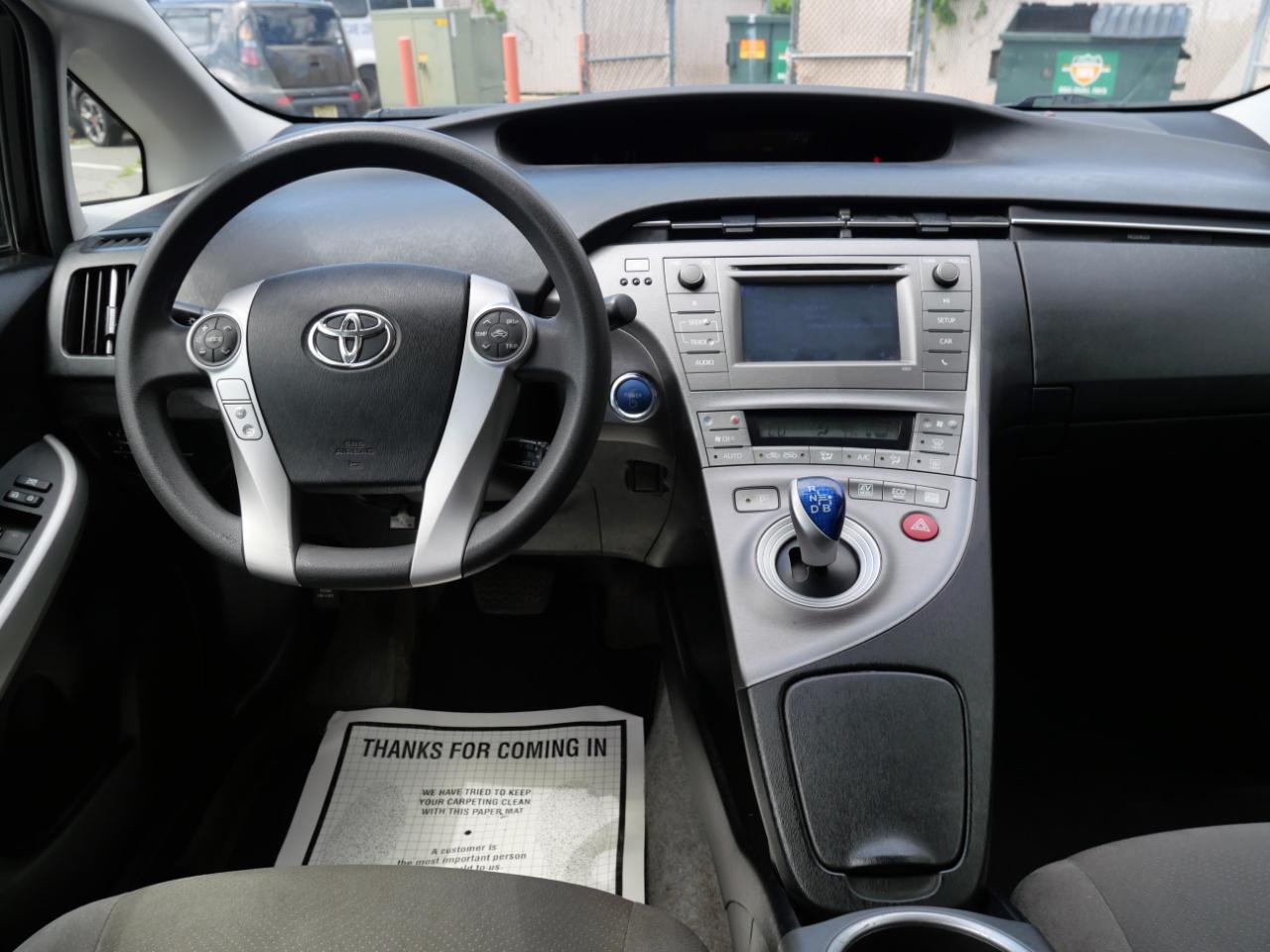 Toyota Prius 5dr HB Three (Natl) 2014