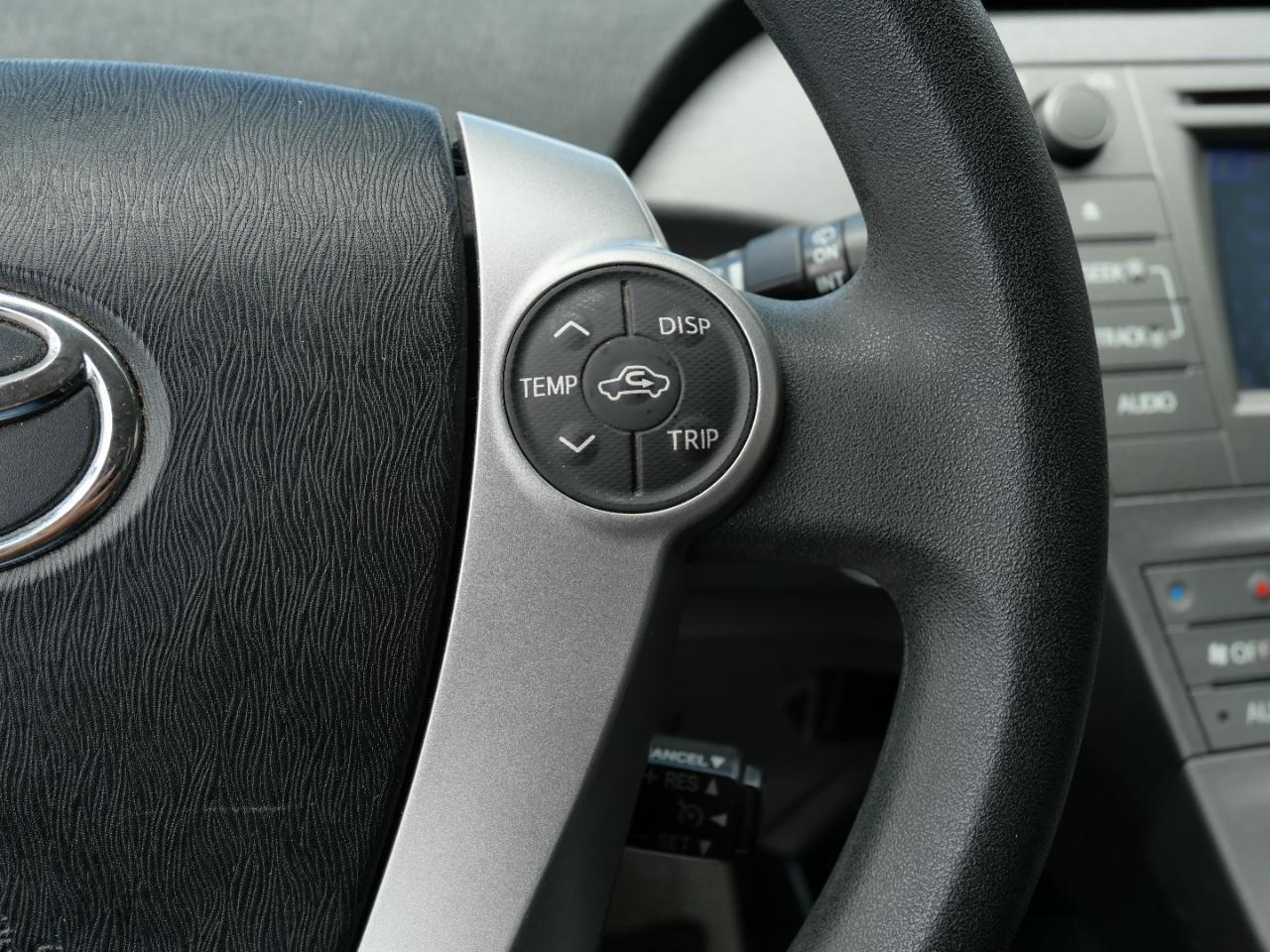 Toyota Prius 5dr HB Three (Natl) 2014