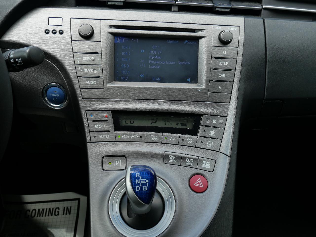 Toyota Prius 5dr HB Three (Natl) 2014