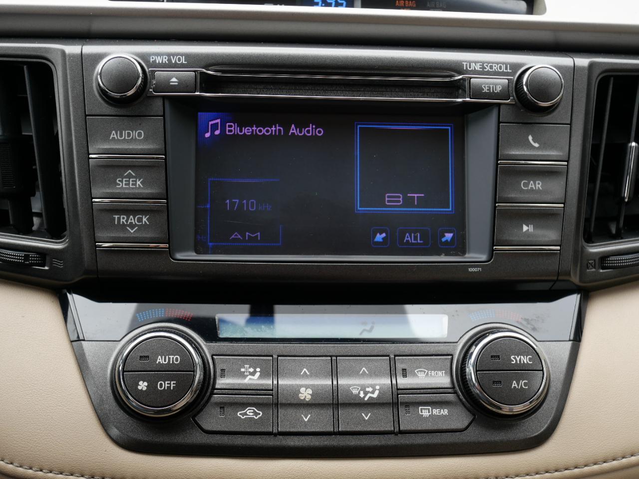Toyota RAV4 AWD 4dr XLE (Natl) 2013