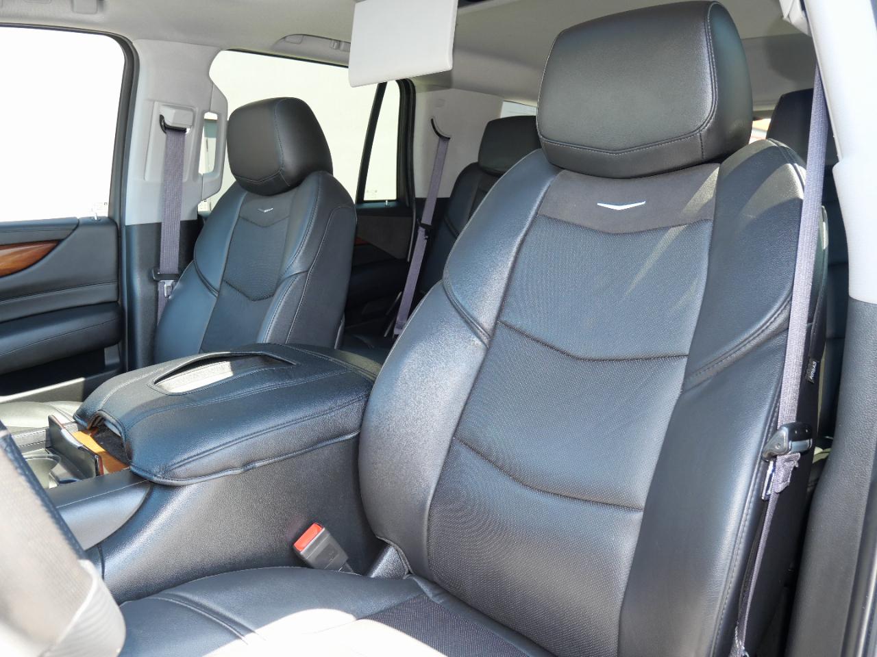 Cadillac Escalade 4WD 4dr Premium Collection 2016