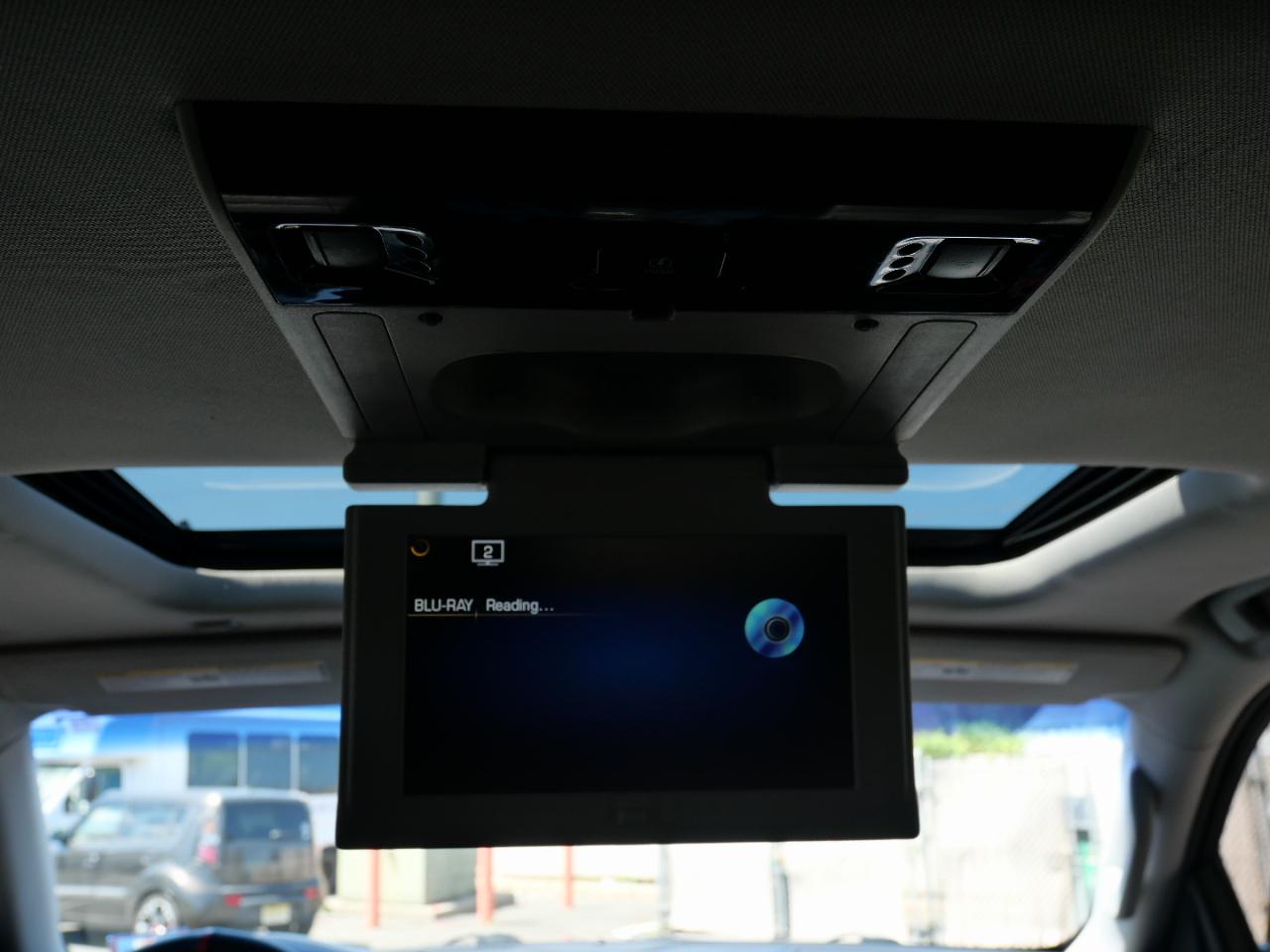 Cadillac Escalade 4WD 4dr Premium Collection 2016