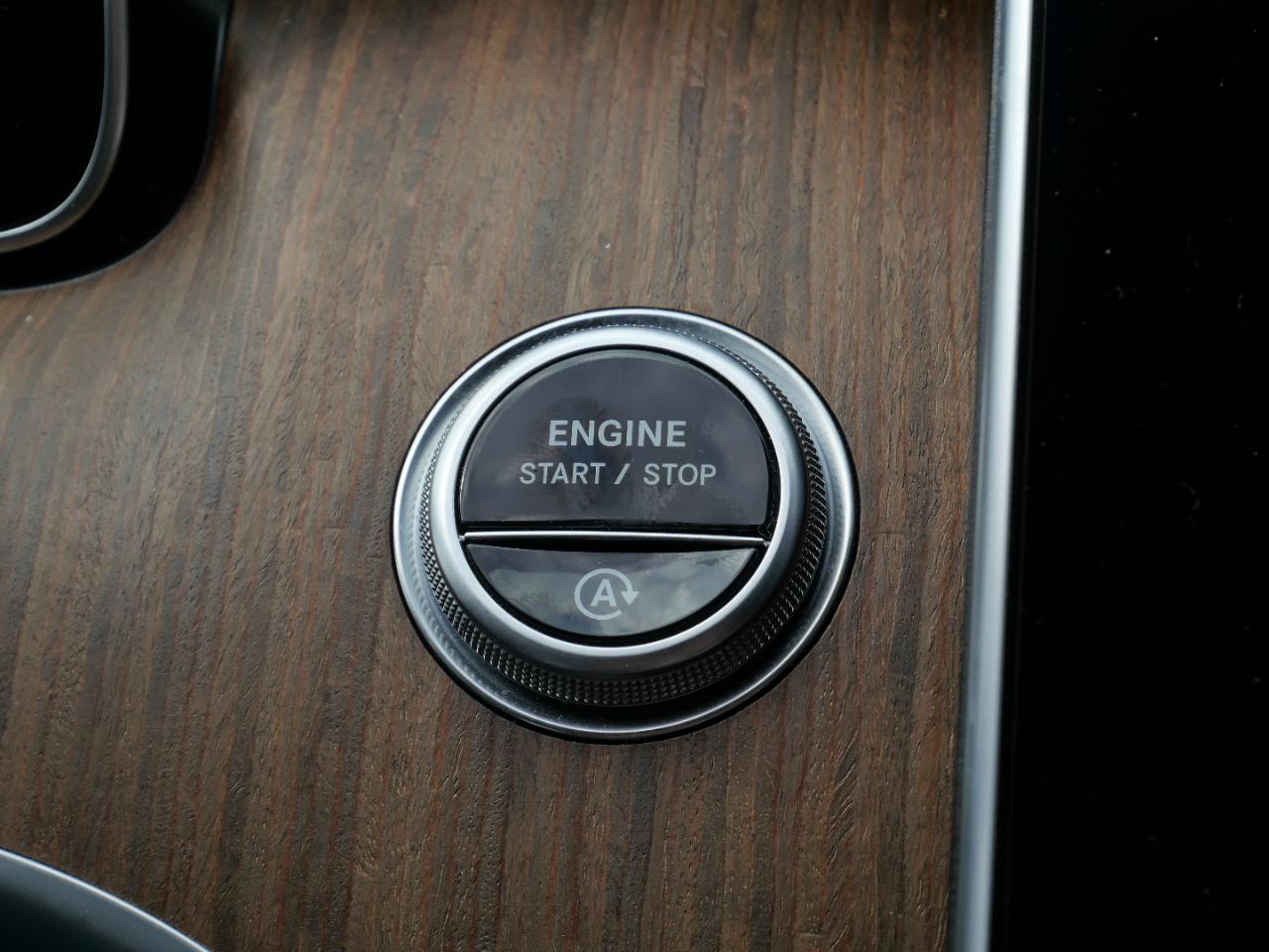 Mercedes-Benz C-Class C 300 4MATIC Sedan 2022