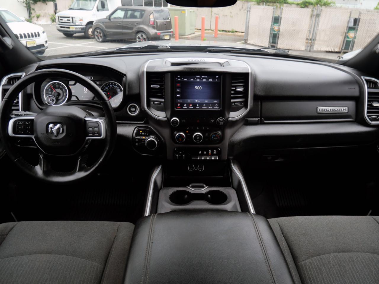 RAM 2500 Big Horn 4x4 Crew Cab 6'4" Box 2019