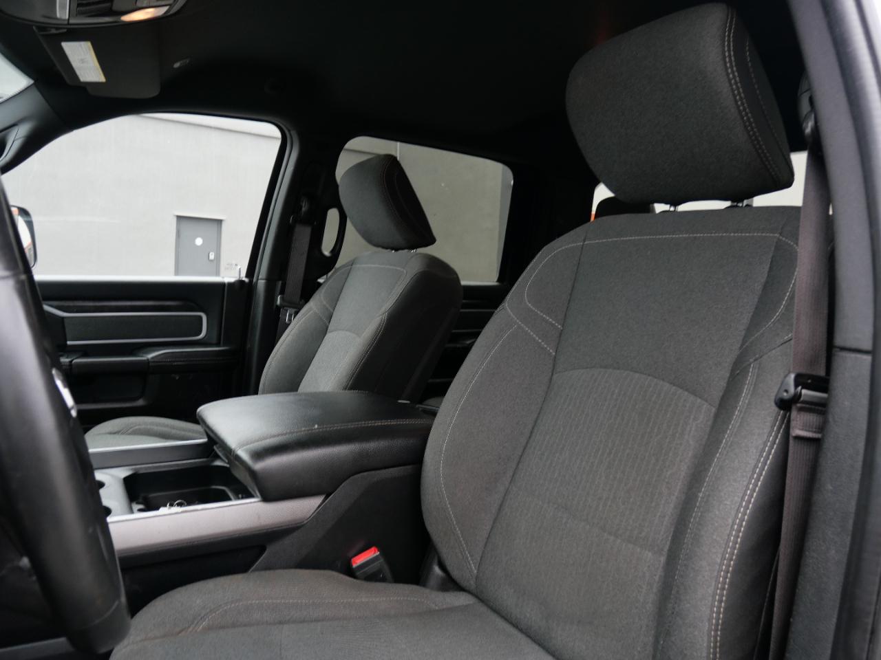 RAM 2500 Big Horn 4x4 Crew Cab 6'4" Box 2019