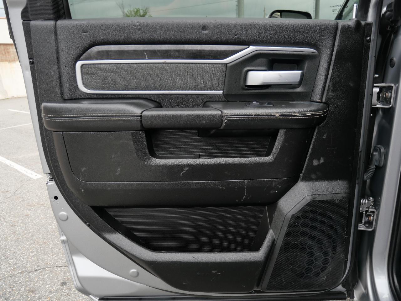 RAM 2500 Big Horn 4x4 Crew Cab 6'4" Box 2019