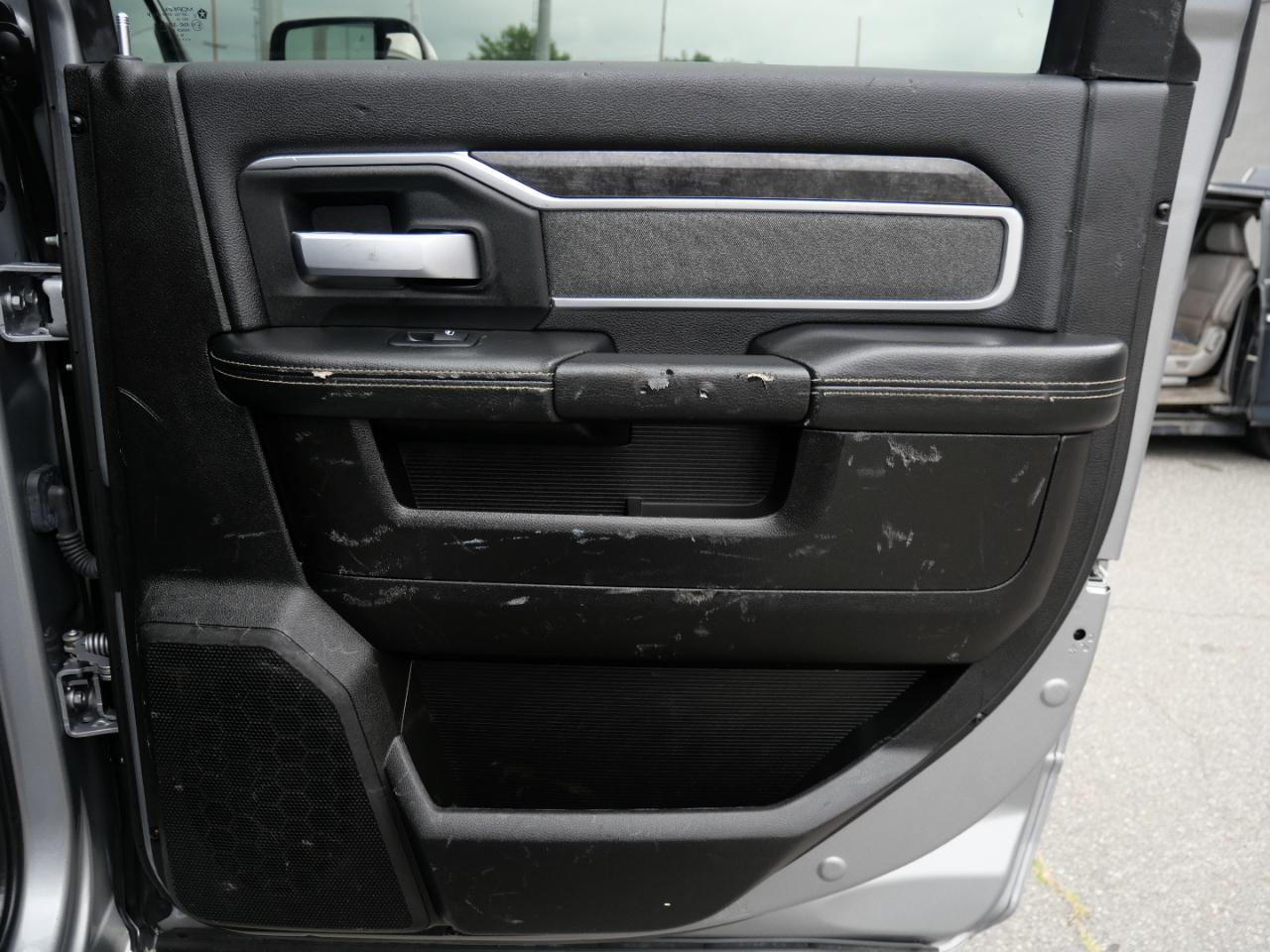 RAM 2500 Big Horn 4x4 Crew Cab 6'4" Box 2019