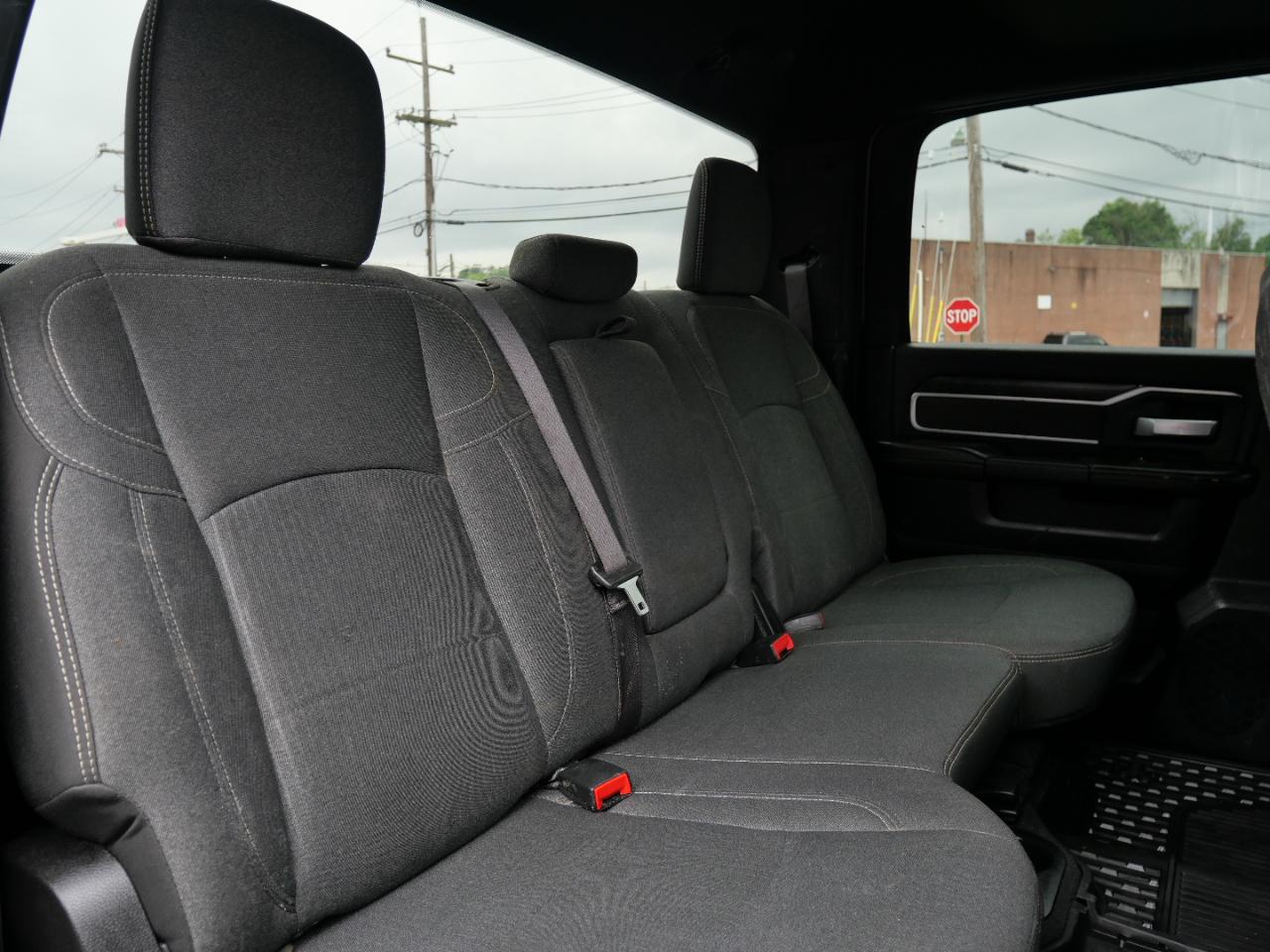 RAM 2500 Big Horn 4x4 Crew Cab 6'4" Box 2019