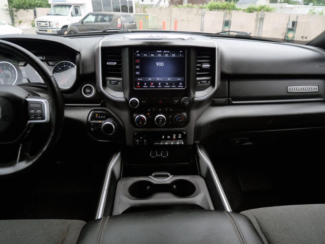 RAM 2500 Big Horn 4x4 Crew Cab 6'4" Box 2019