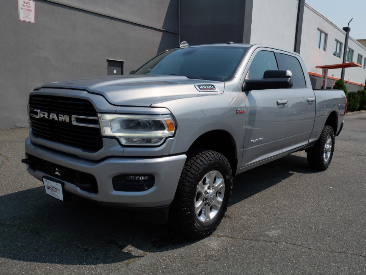 RAM 2500 Big Horn 4x4 Crew Cab 6'4" Box 2019