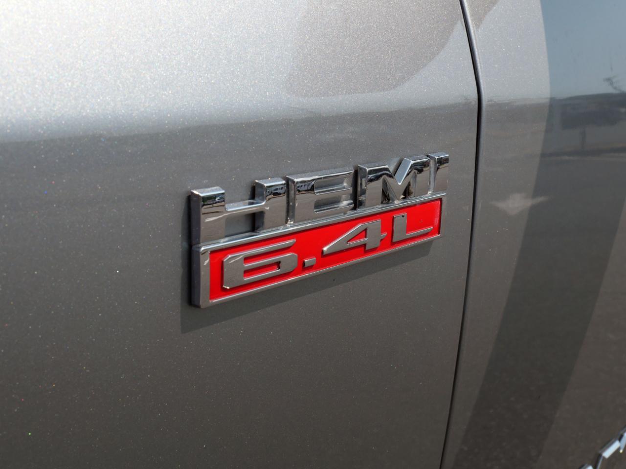 RAM 2500 Big Horn 4x4 Crew Cab 6'4" Box 2019