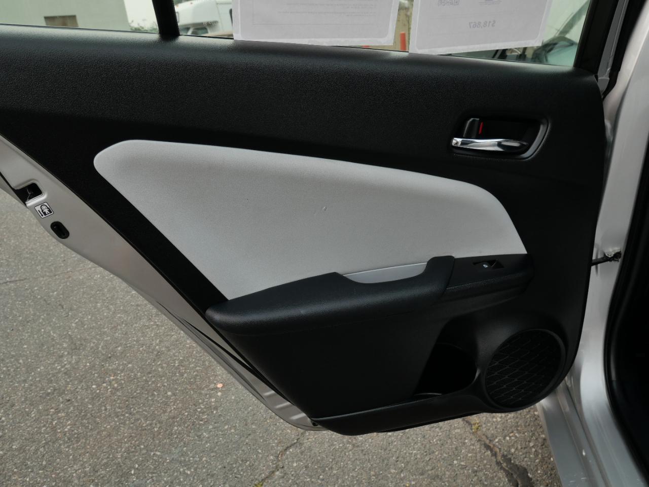 Toyota Prius Four Touring (Natl) 2017