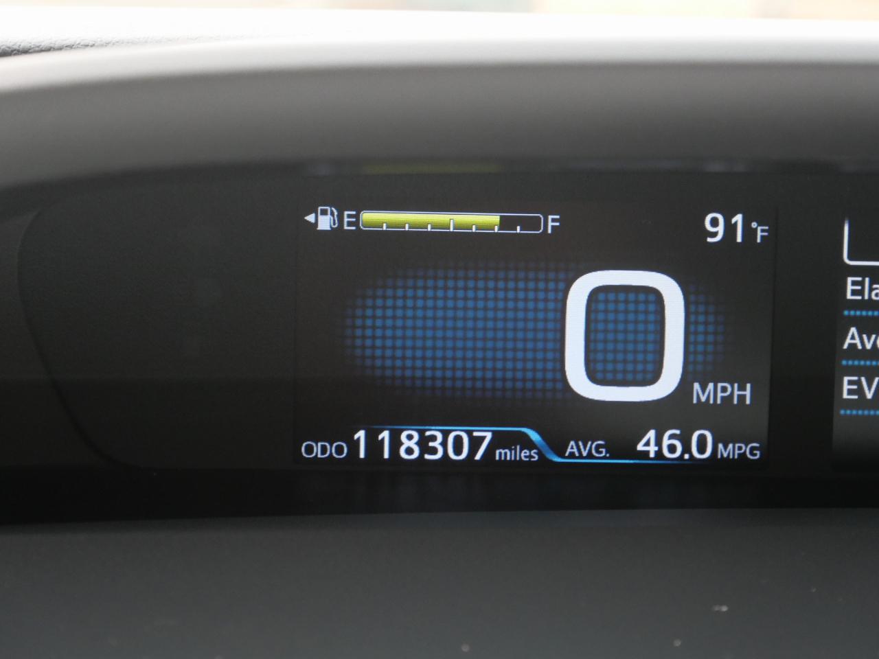 Toyota Prius Four Touring (Natl) 2017