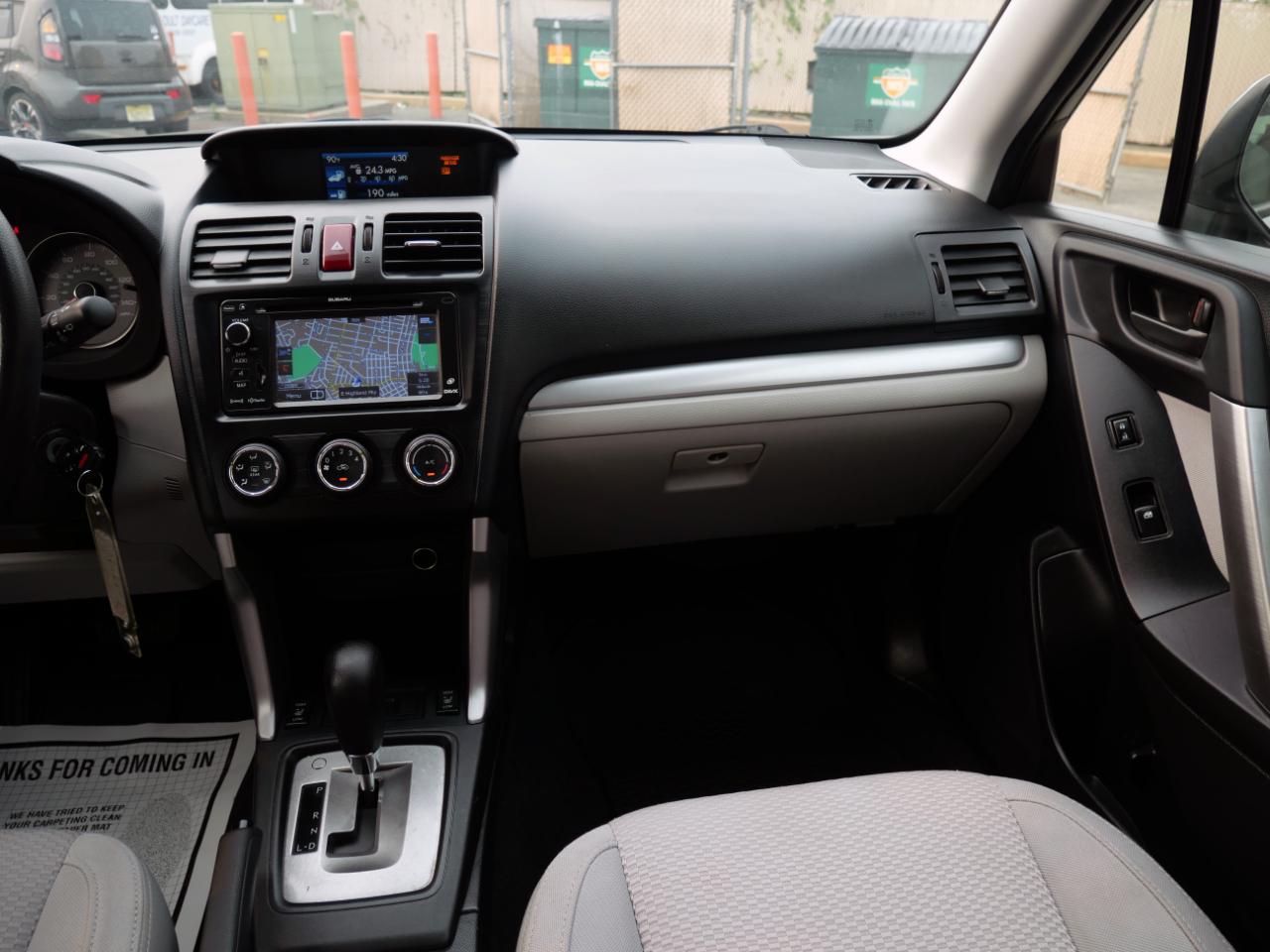 Subaru Forester 4dr CVT 2.5i Premium PZEV 2015