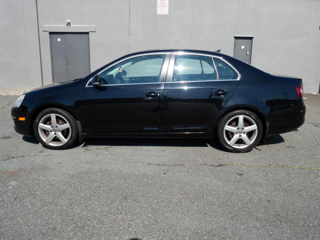 Volkswagen Jetta Sedan 4dr Auto Limited PZEV 2010