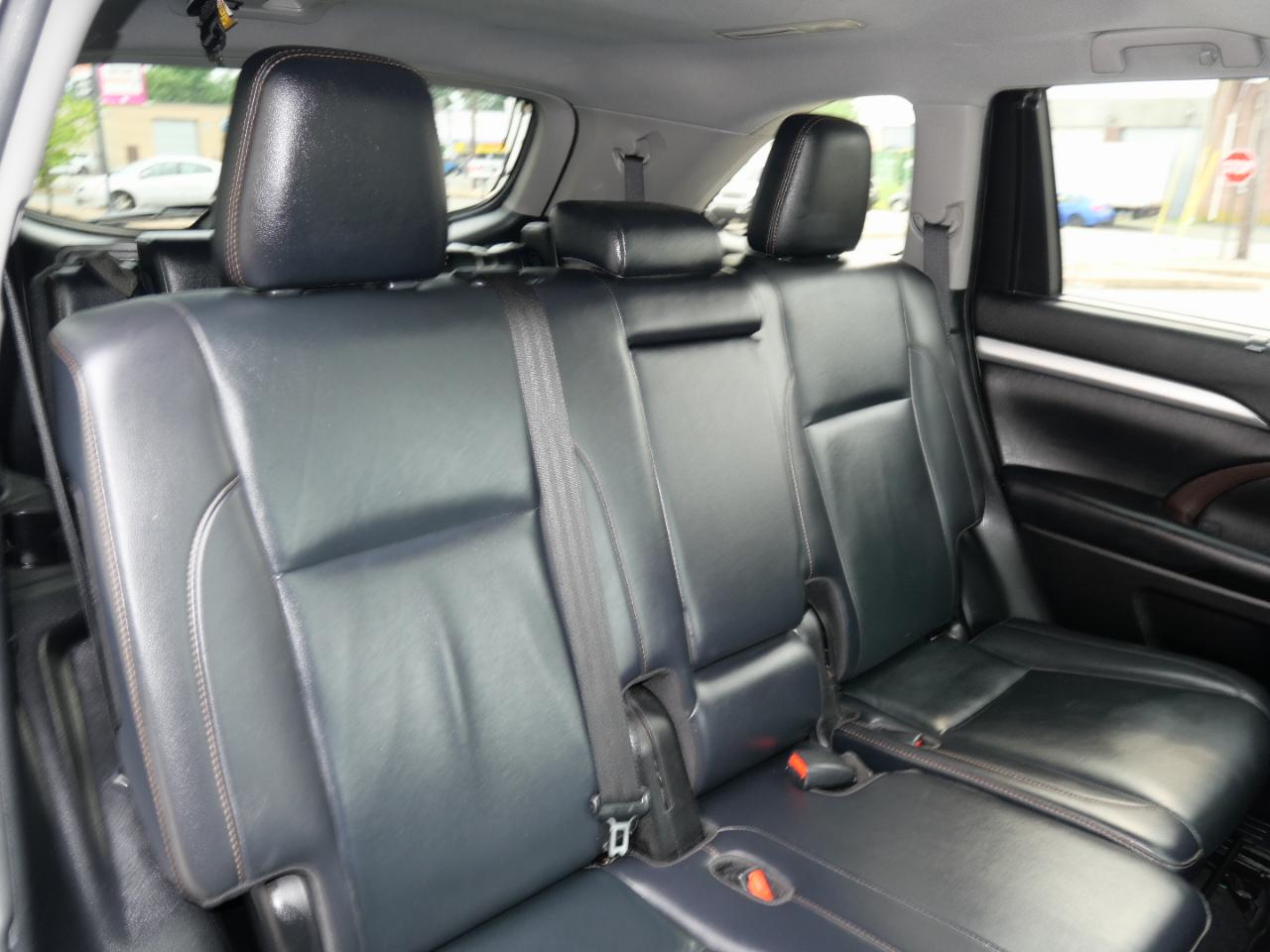 Toyota Highlander XLE V6 AWD (Natl) 2019